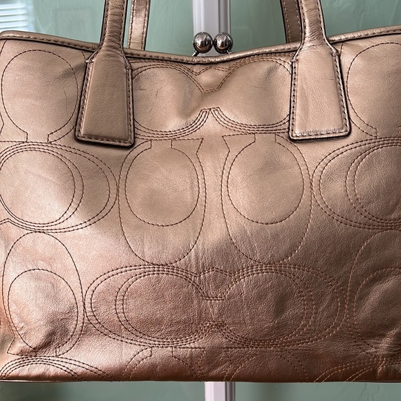 New Coach Light Gold Bag - Picture 5 of 9